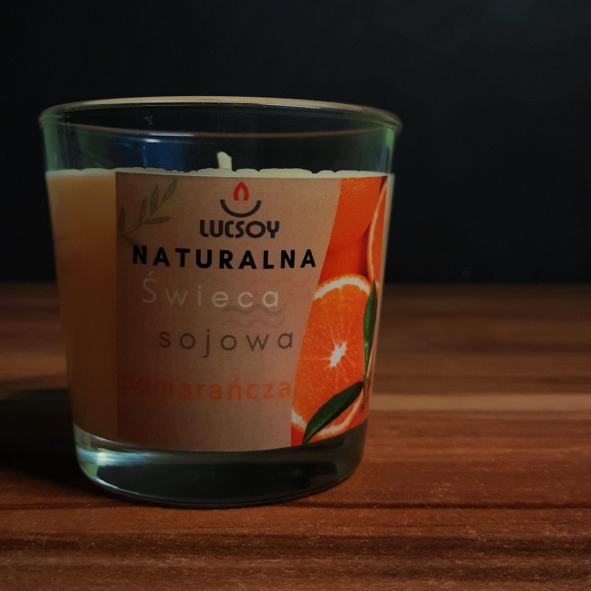 świeca sojowa kolorowa o zapachu pomarańczowym 180ml